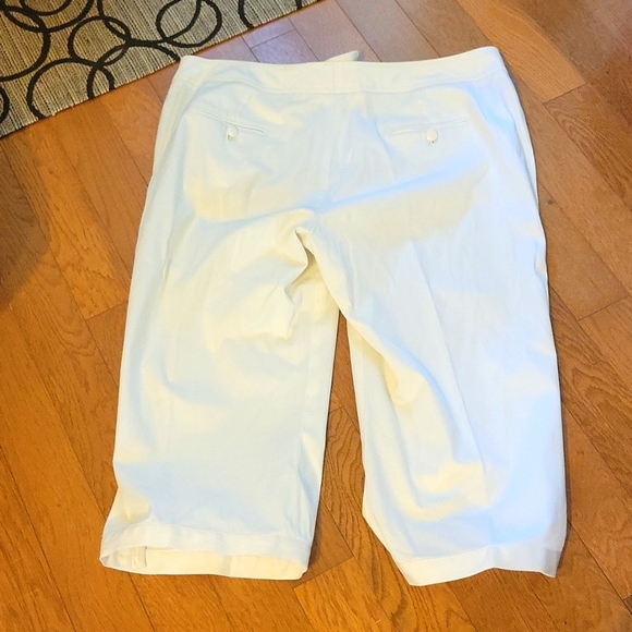Sharango creme knee knocker pants with accent buttons. Zipper and button closure - Picture 6 of 7